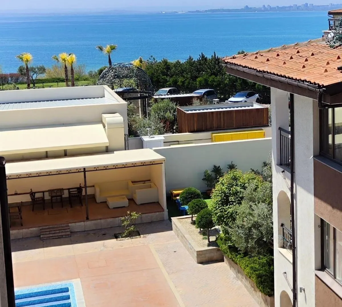 Apartment With Sea View In 1St Line Sarafowo Burgas